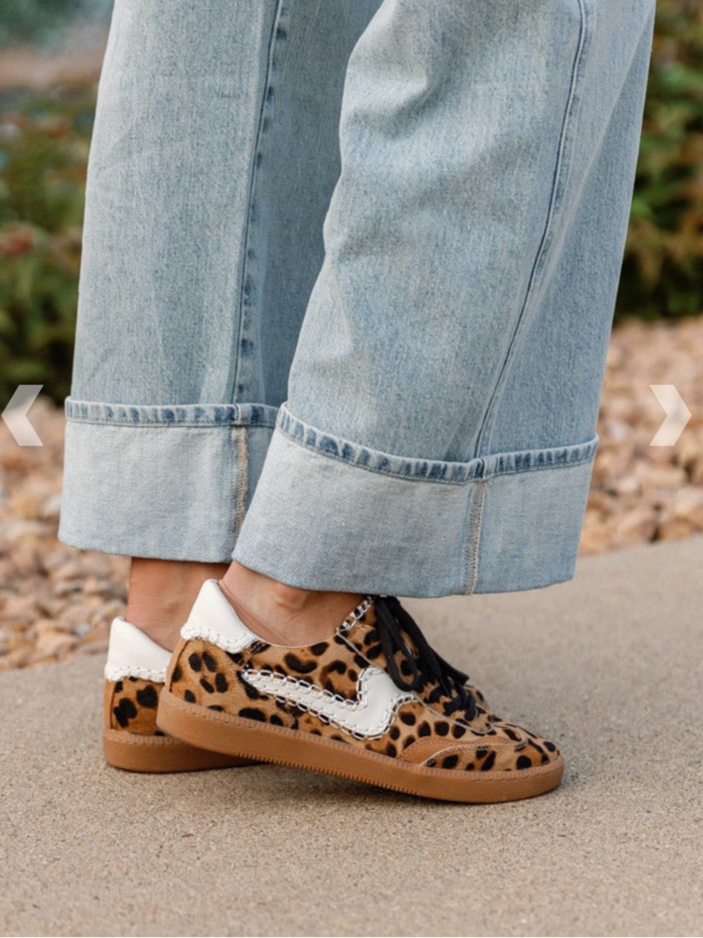 DOLCE VITA women 
NOTICE SNEAKER LEOPARD
$150 size 9 gently used